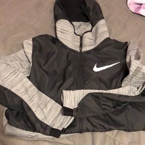 Men’s Nike sweatshirt